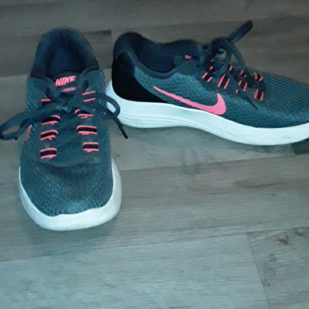 Womens shoes